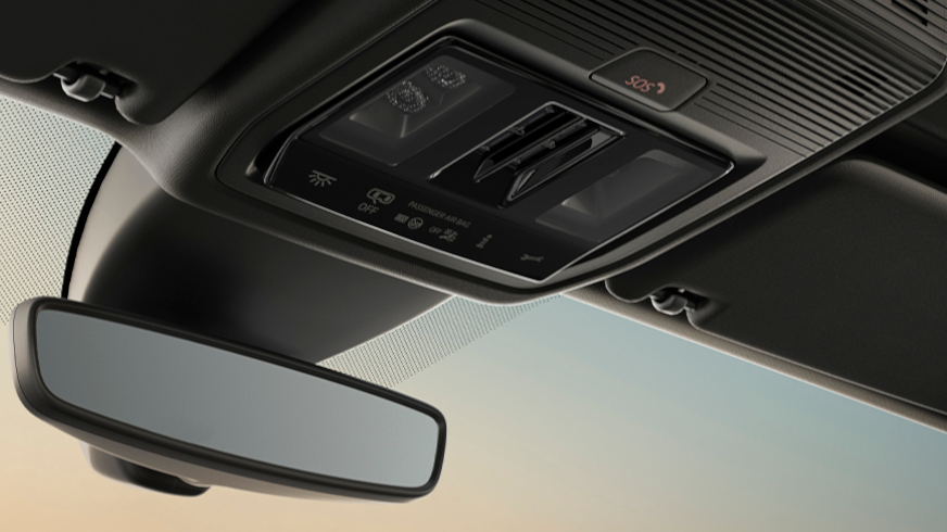 CUPRA CONNECT Notrufanzeige auf dem Display zeigt Notfallkontakt und Fahrzeugstatus bei einem Zwischenfall.