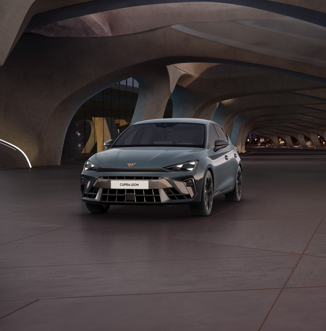 CUPRA León compacto deportivo híbrido en color gris Graphene de Renting Online