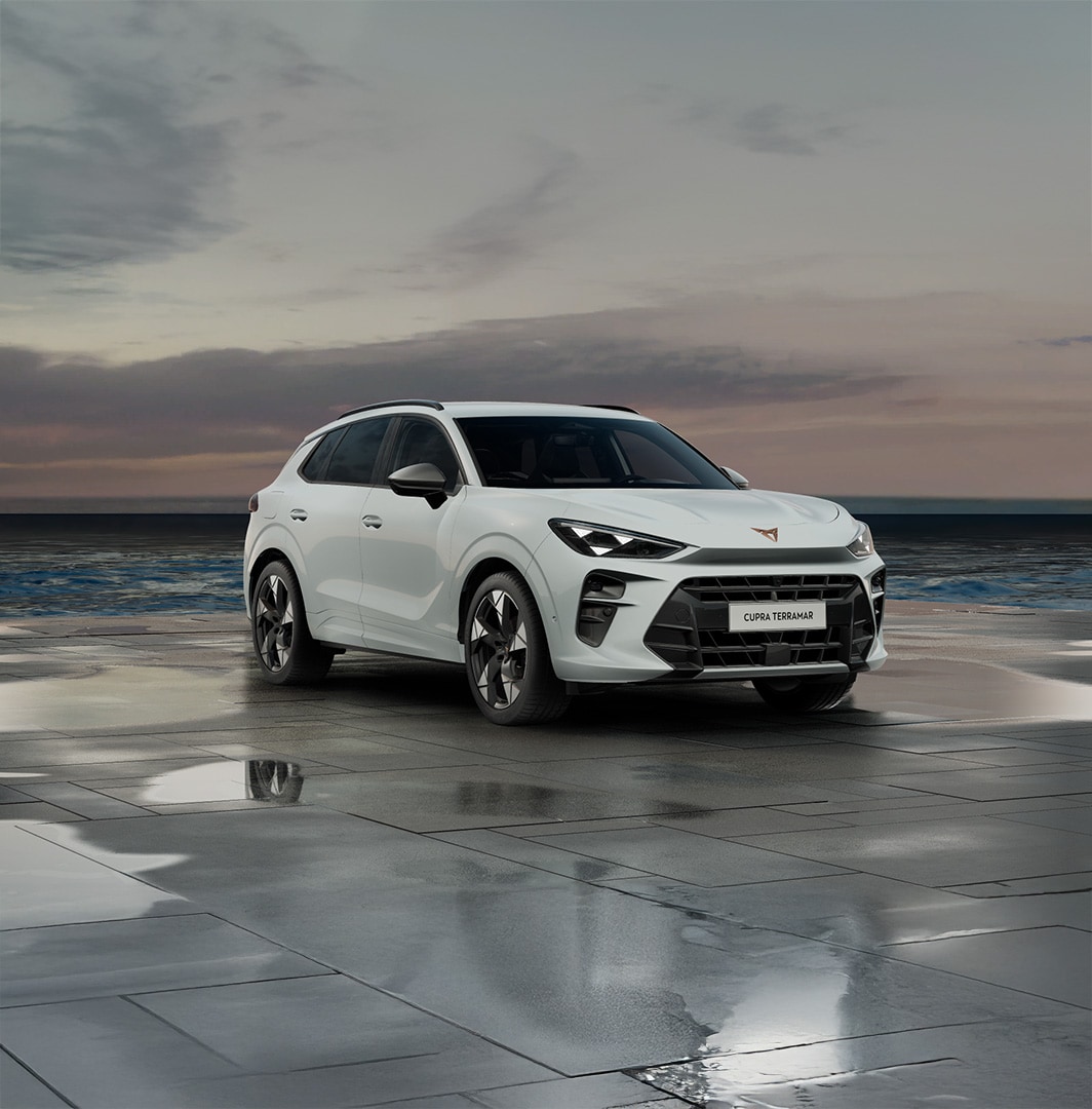 CUPRA Terramar SUV deportivo híbrido en color blanco Glacial de Renting Online