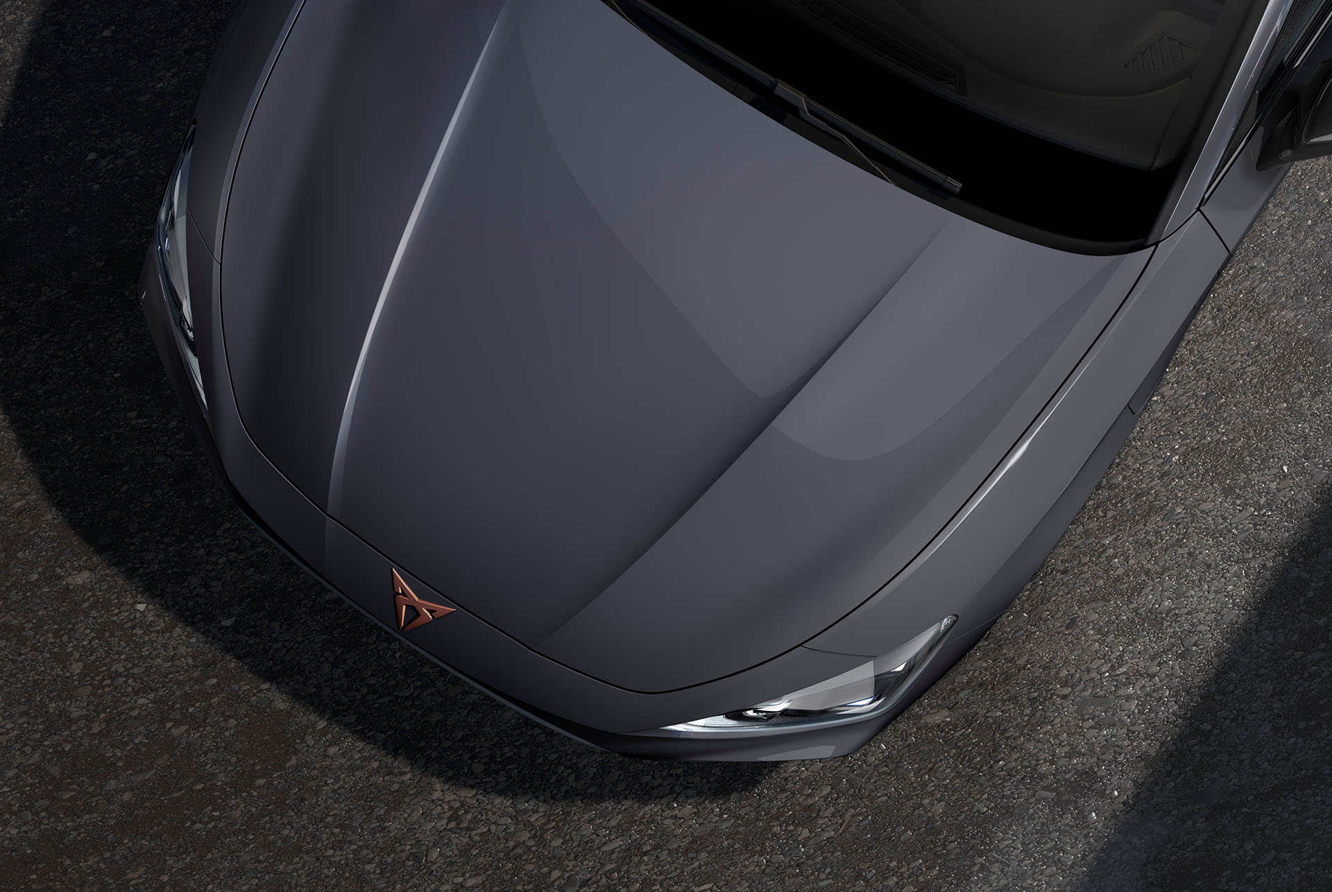 Bird’s eye view of a Graphene Grey CUPRA Leon car hood