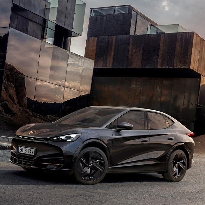 CUPRA Tavascan Black Edition in Midnight Black