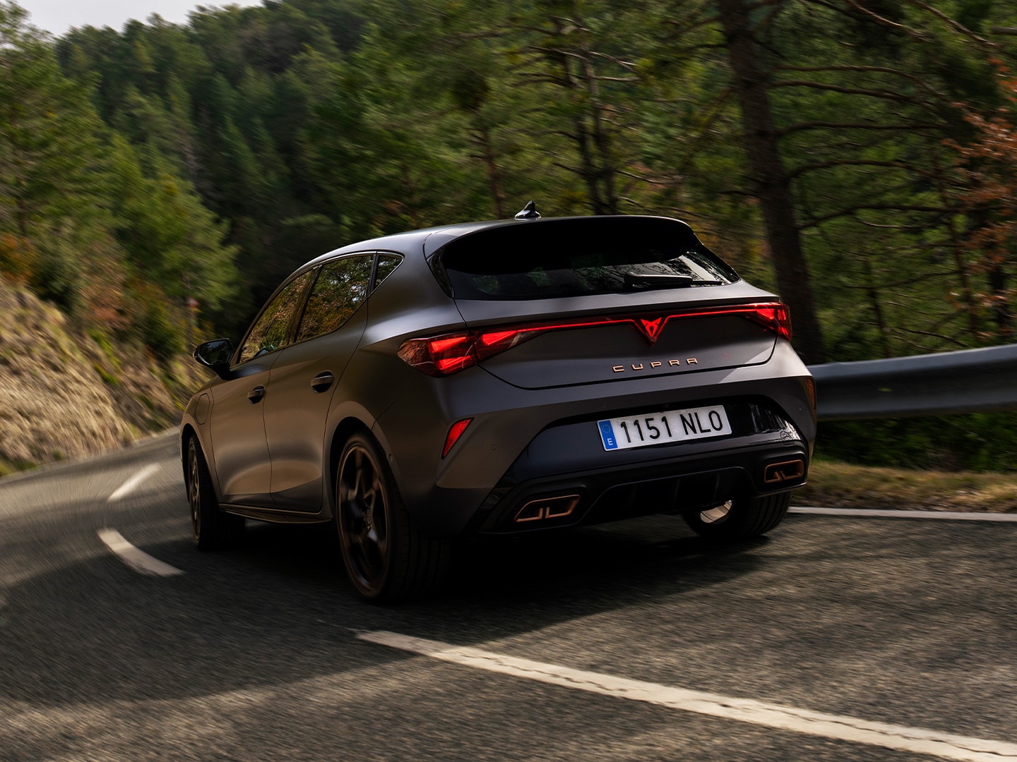 CUPRA León compacto deportivo híbrido/híbrido enchufable (PHEV) | CUPRA