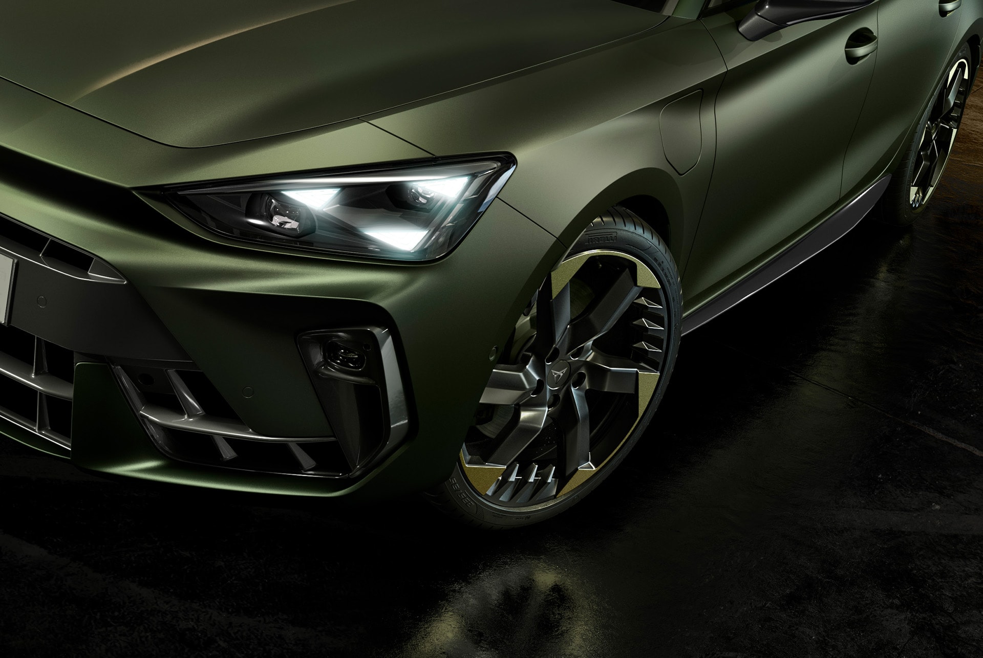 Close-up of the 19-inch alloy wheel in sulphur included in the new tribe edition.