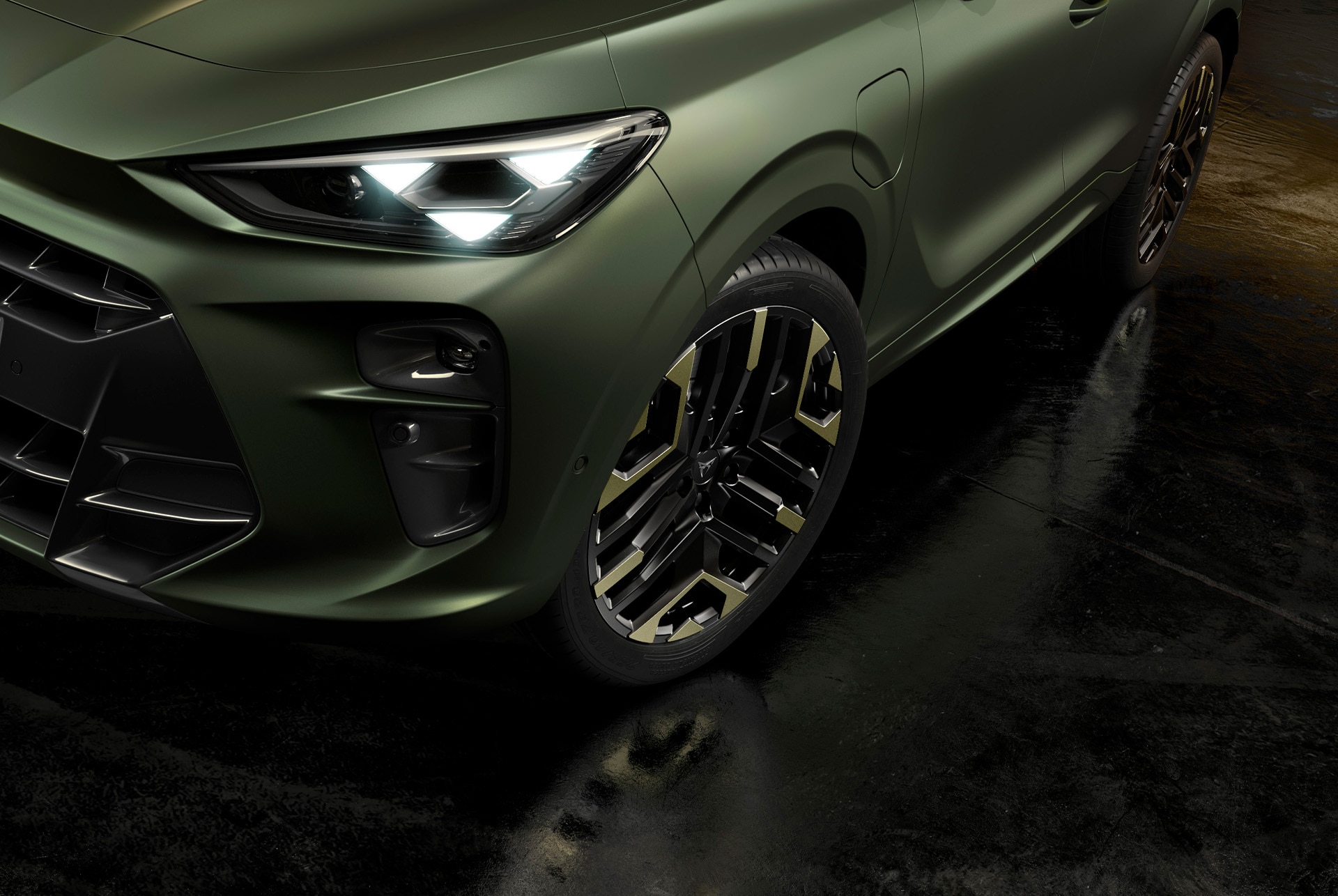 Side view to showcase the left 20-inch alloy wheel in sulphur, that perfectly combines with the new manganese matt body