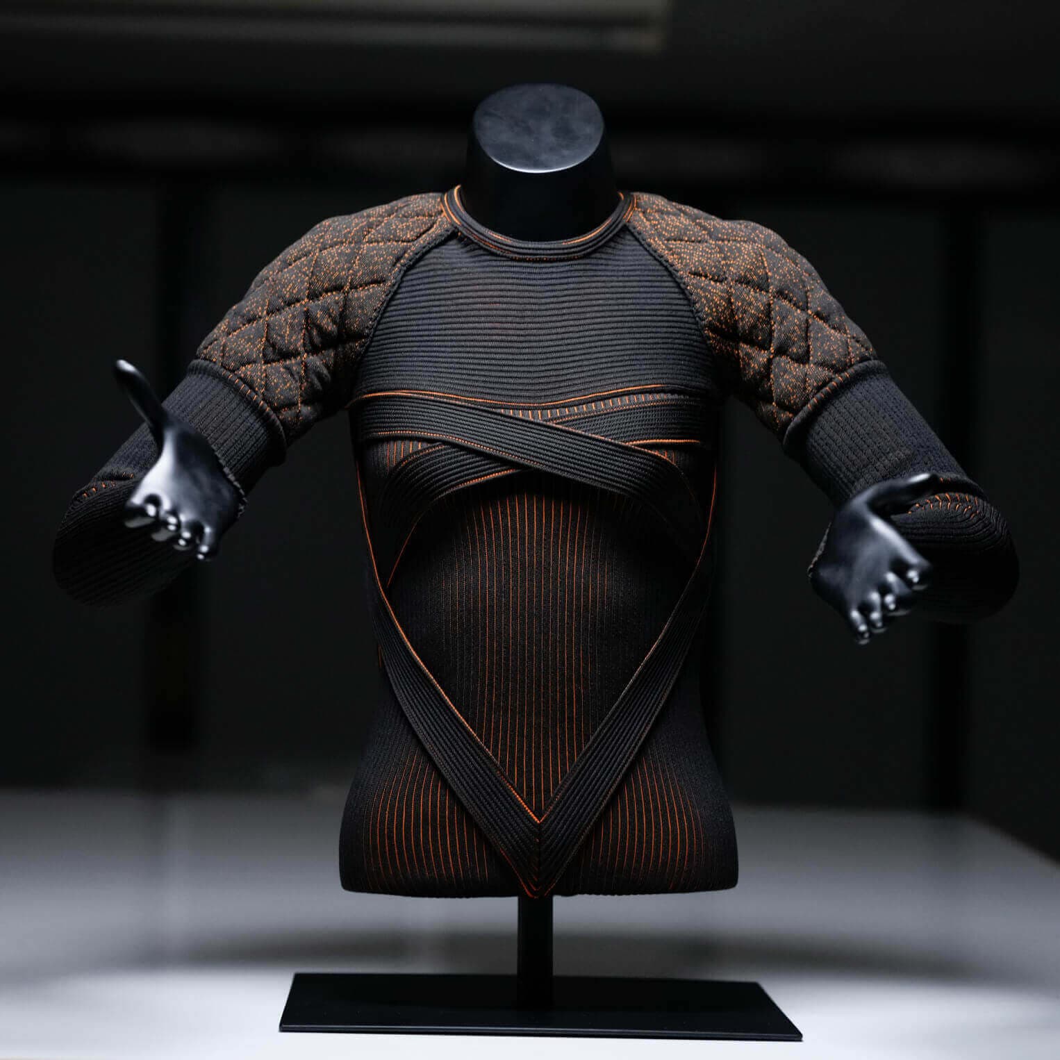 Adaptative Knitting Prototypes: Second-Skin Pieces | CUPRA
